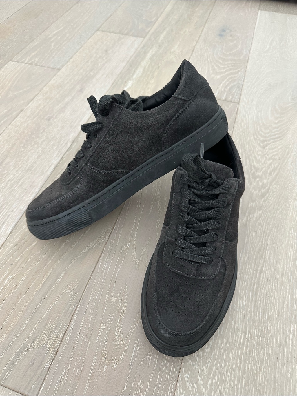 Thursday Boot Company Men's Black Suede Low-Top Sneakers